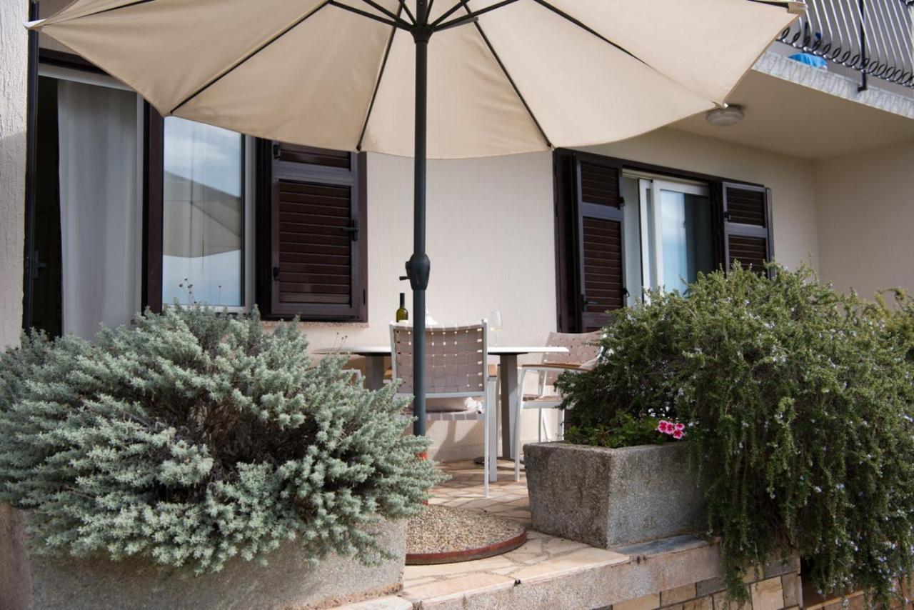 Apartments Sandra Porec Exterior photo